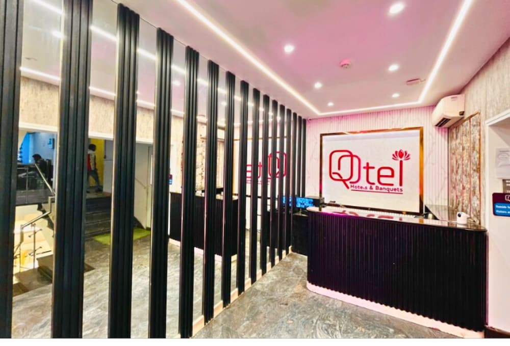Qotel Hotel AT Residency Kaushambi in Ghaziabad, India