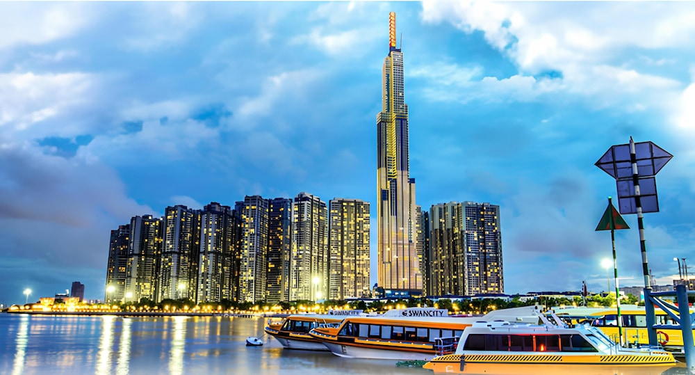 Vinhomes Central Park The Landmark — 5-Star Luxury Hotel in Ho Chi Minh City, Vietnam