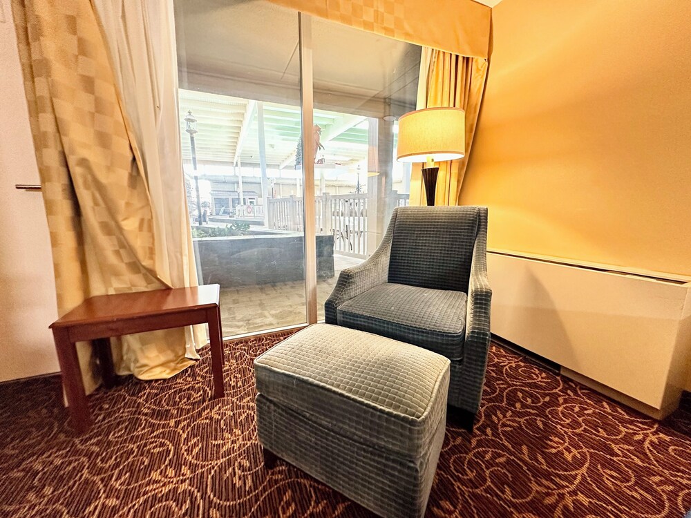 Grand Idaho Inn and Suites - photo 7