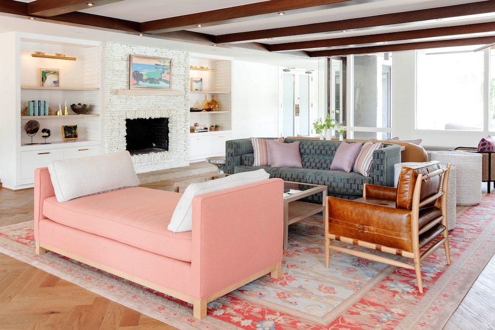 Carmel Mission Inn - photo 4