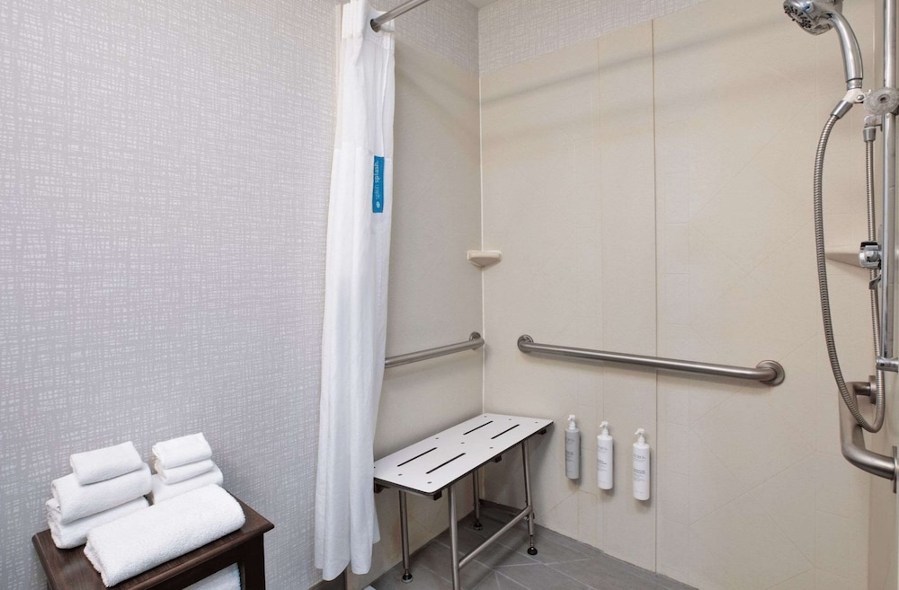Hampton Inn Cincinnati Northwest Fairfield - photo 15