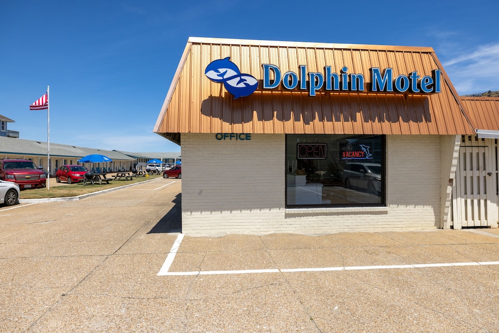 Dolphin Oceanfront Motel - photo 44