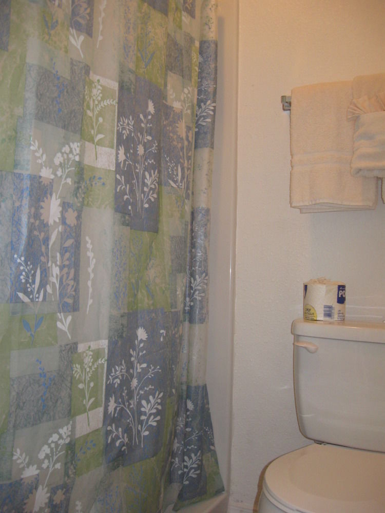 The Country Inn of Eureka Springs - photo 12