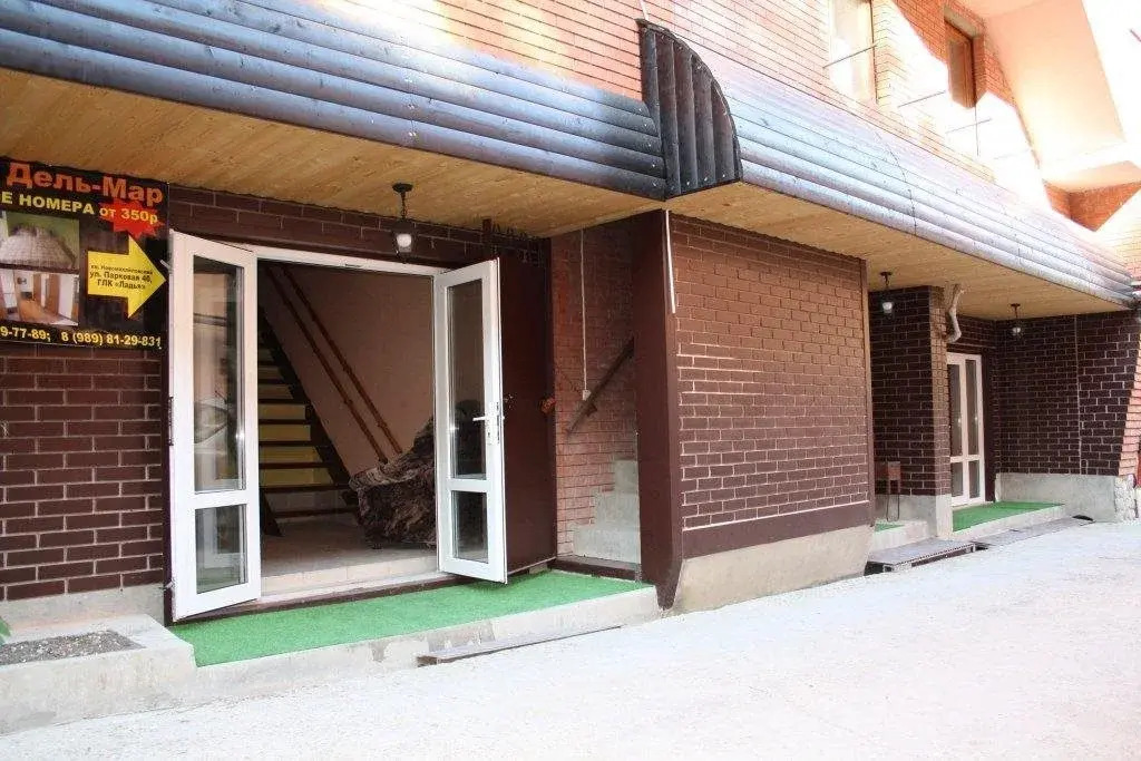 Del’ Mar Otel’ in Novomikhaylovskiy, Russia