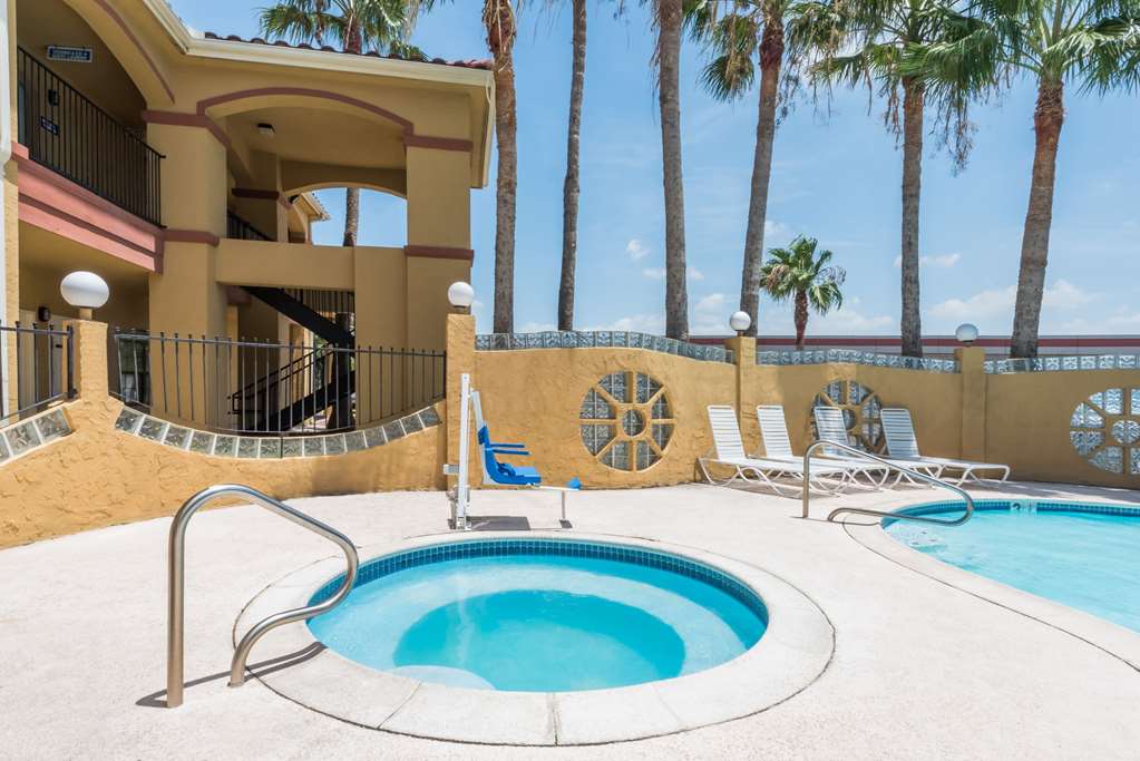Super 8 by Wyndham Weslaco - photo 3