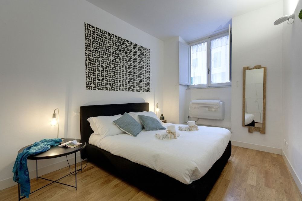 Costa San Giorgio Apartment by Mamo Florence — 4-Star Luxury Hotel in Florence, Italy