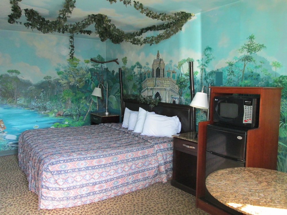 Delux Inn & Suites - photo 7