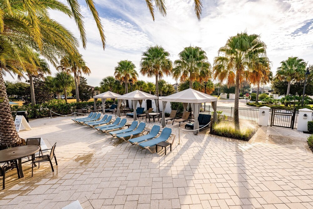 Spacious 8BR Villa w Pool & Resort Amenities - photo 48