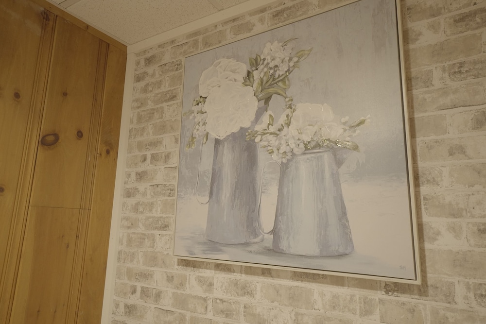 Betty Doon Hotel - photo 6