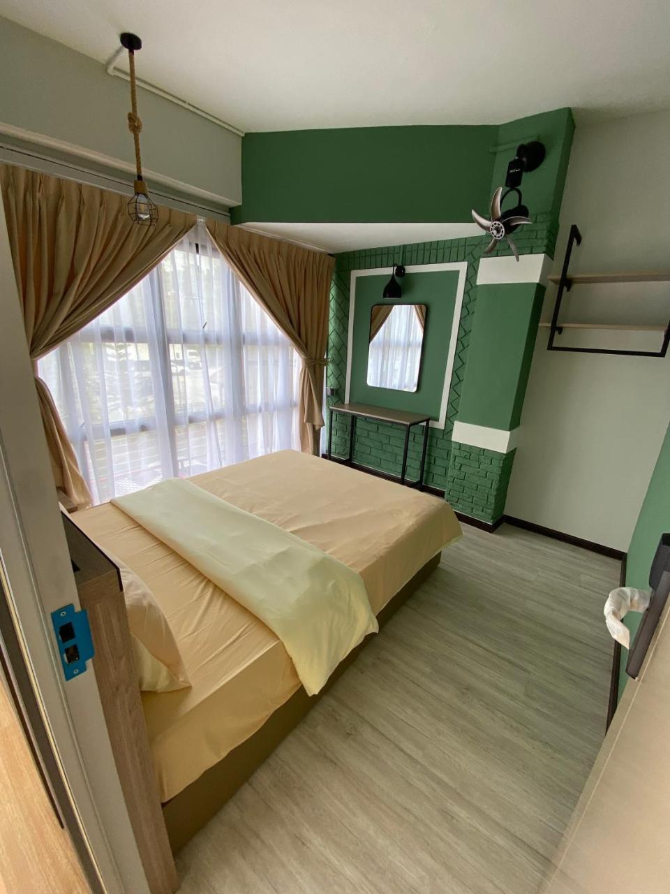 Clock Inn Backpackers Hostel — 5-Star Luxury Hotel in Tanah Rata, Malaysia