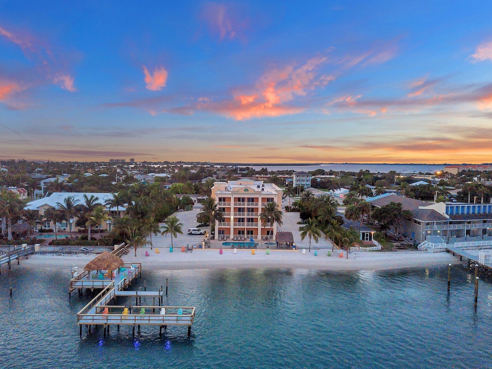 Hutchinson Island Hotel in Fort Pierce, United States