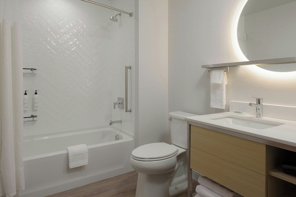 Towneplace Suites By Marriott Cincinnati Oakley - photo 29