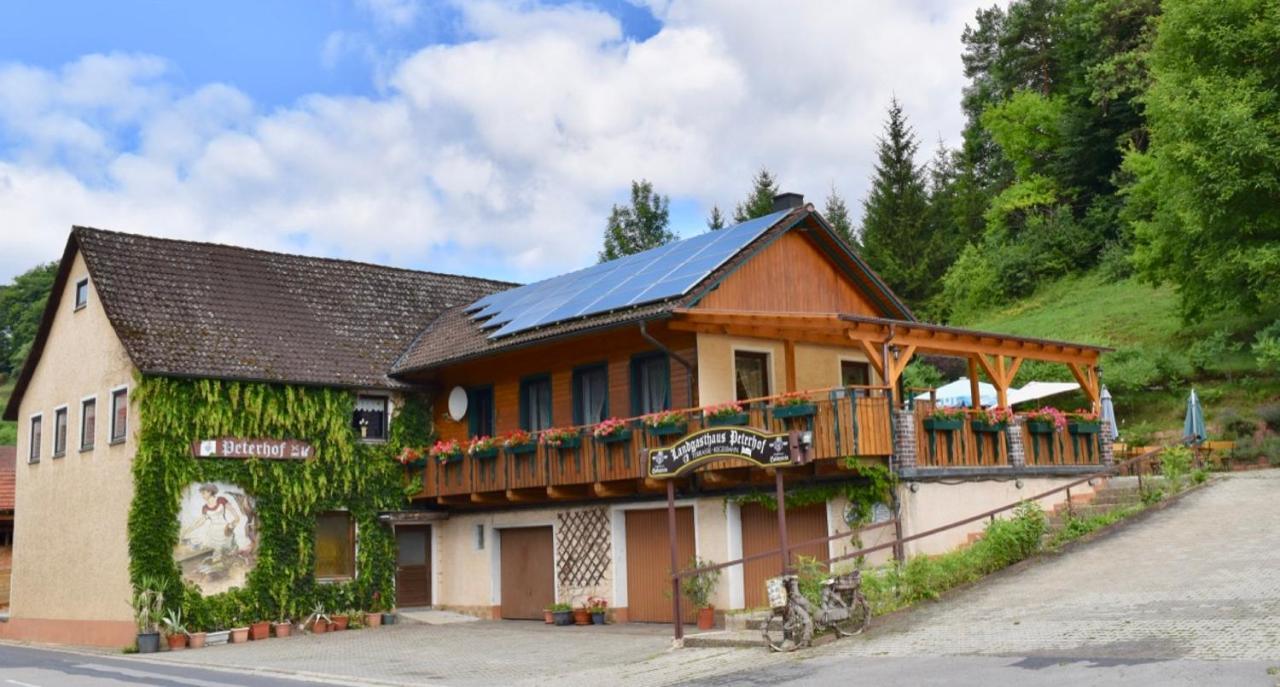 Landgasthof Peterhof pet-friendly hotel Etzelwang