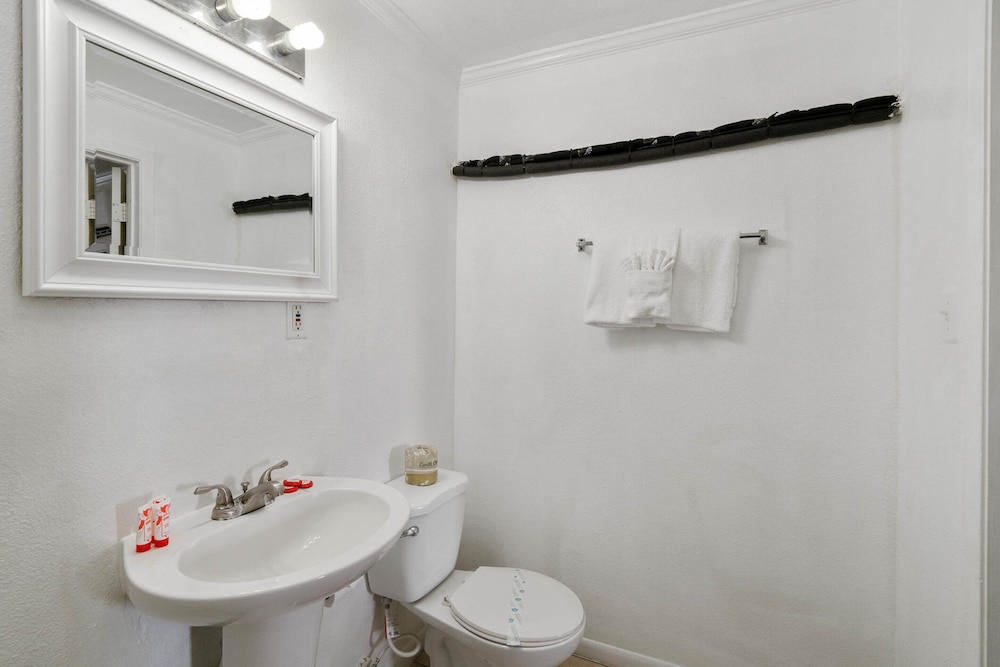 OYO Hotel Rockport Bay View - photo 43