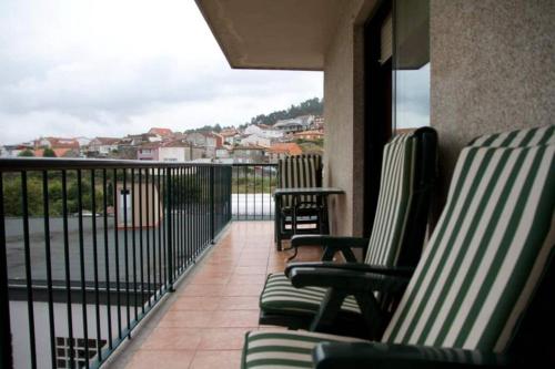 Piso Centrico Con Terraza Y Garaje Para Tu Familia — Baiona