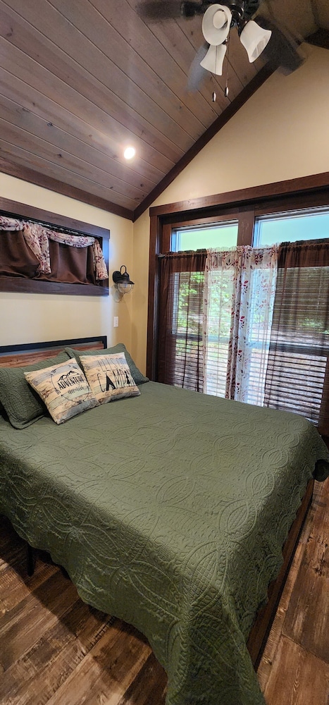 Emberglow Outdoor Resort - photo 14