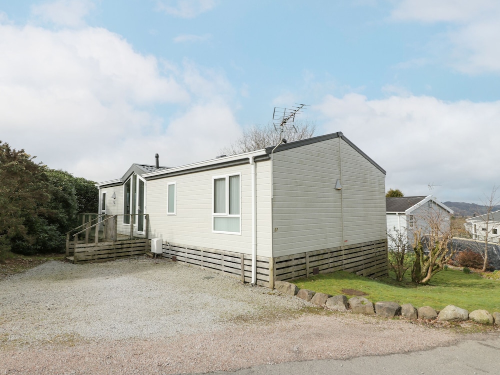Oyster Bay Lodge — 4-Star Luxury Hotel in Dalbeattie, United Kingdom