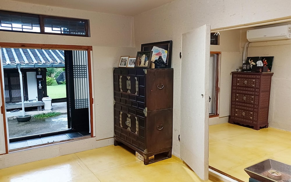 Andong Hakbong Jongtaek in Andong, South Korea