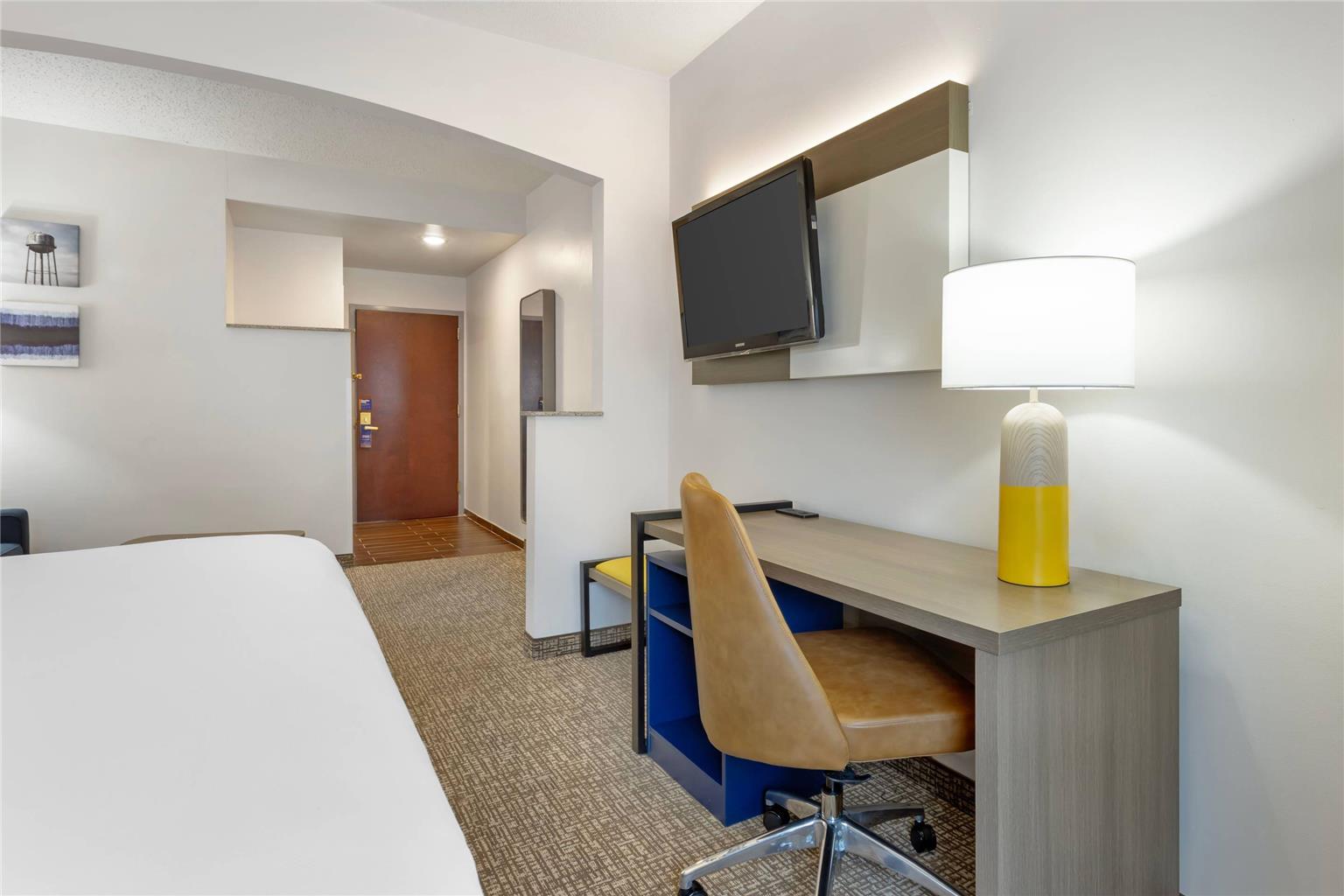 Comfort Suites East Brunswick South River - photo 16