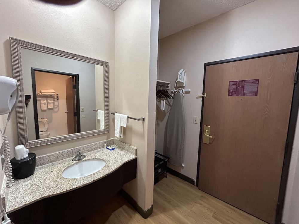 McPherson Inn - photo 10