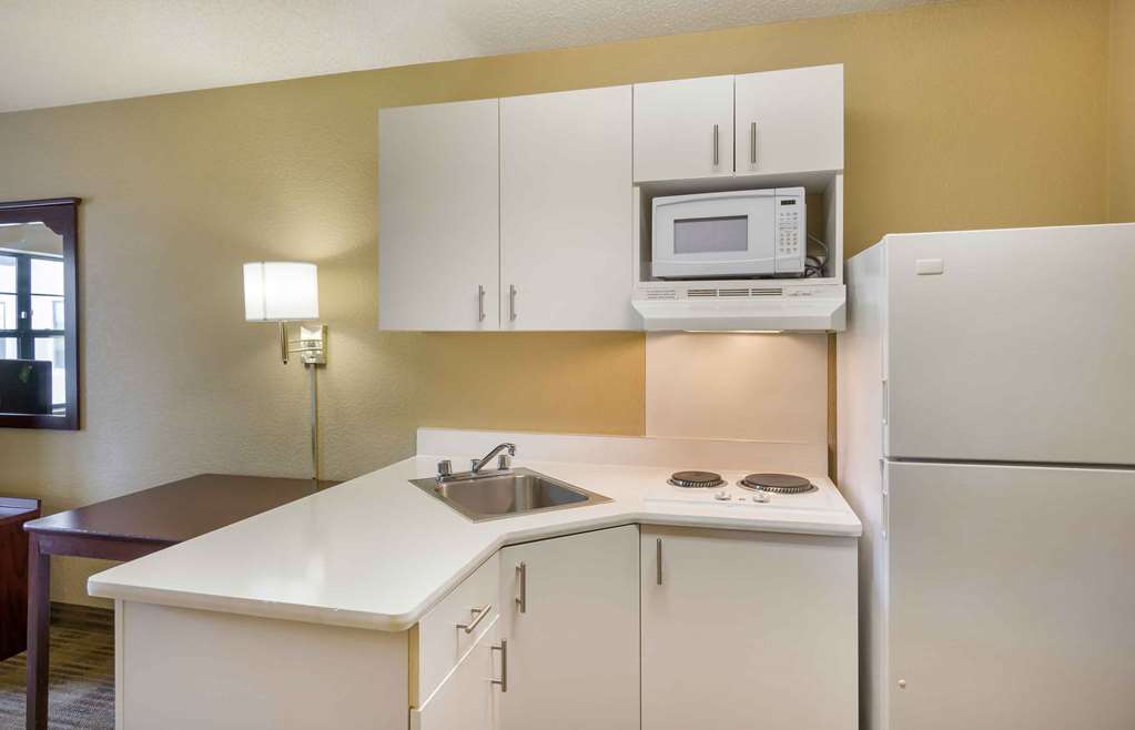 Extended Stay America Suites Tacoma South - photo 12