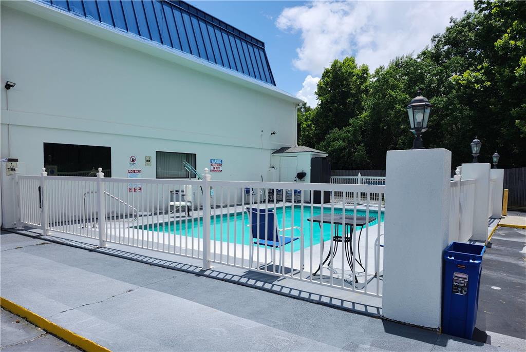 Days Inn by Wyndham Ocean Springs - photo 4