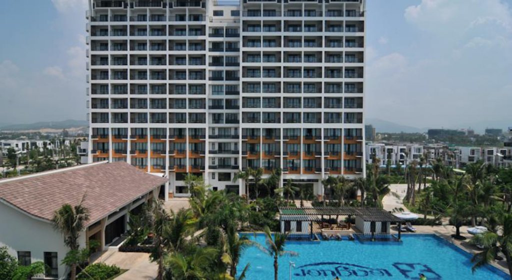 Leaguer Resort Sanya Bay — 4-Star Luxury Hotel in Sanya, People's Republic of China