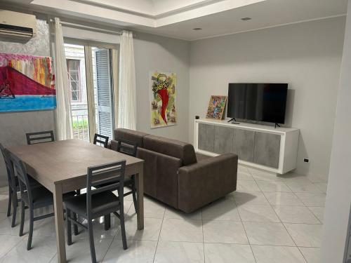 Sisella Home Porto by Napolipopart — 4-Star Luxury Hotel in Naples, Italy