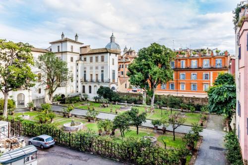 Giulia's holidays — 4-Star Luxury Hotel in Rome, Italy