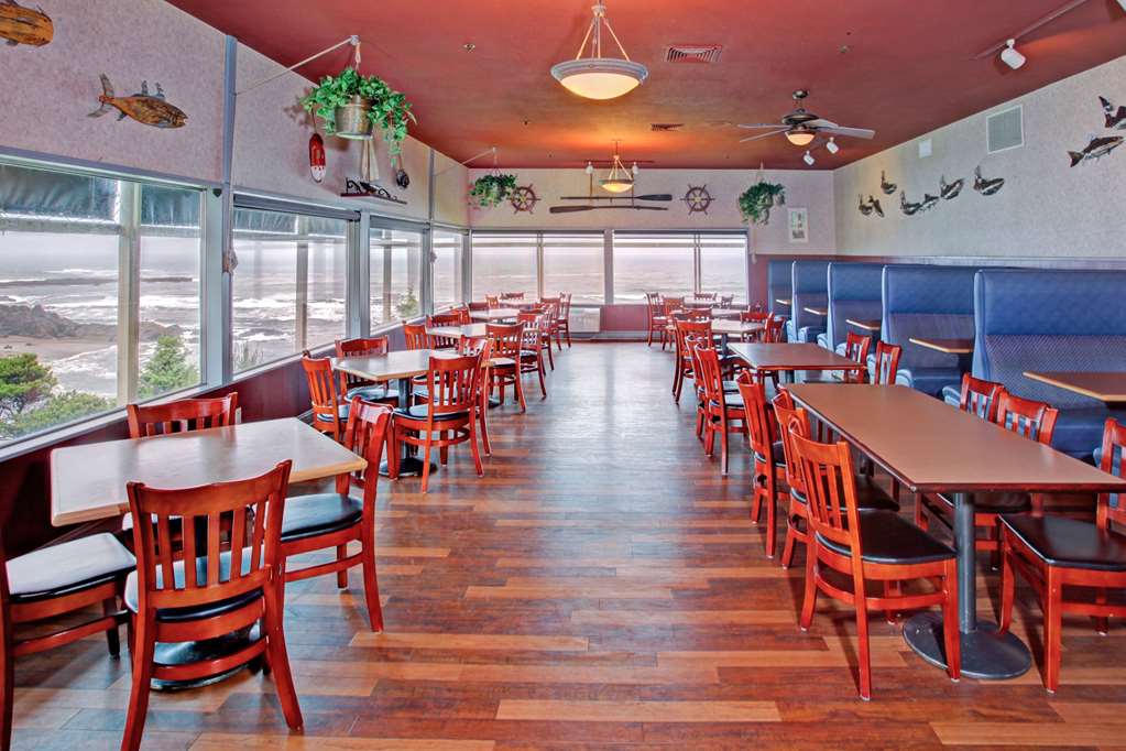 Clarion Inn Surfrider Resort - photo 42