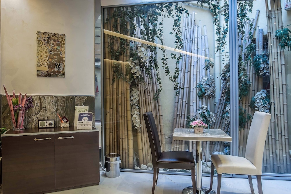 Infinity Hotel St Peter