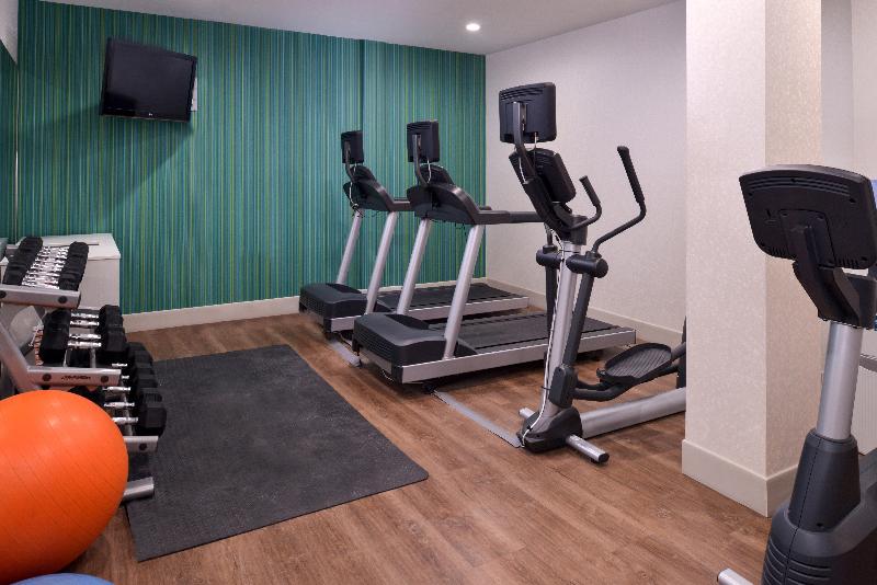 Holiday Inn Express Hotel & Suites Southfield Detroit - photo 50