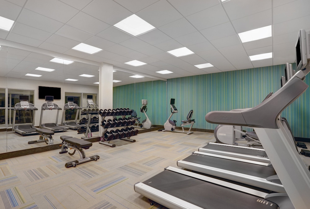 Holiday Inn Express & Suites Lenexa Overland Park Area by IHG - photo 32