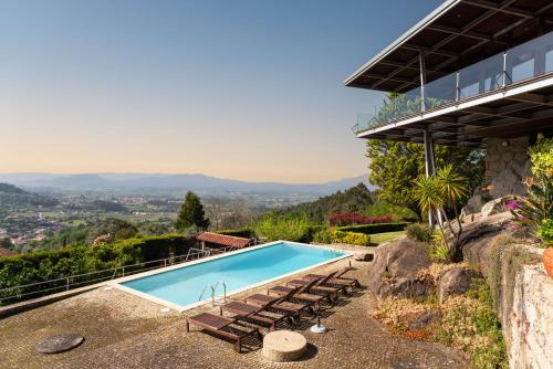 Host Wise Luxurious House with Private Pool Amazing views — 4-Star Luxury Hotel in Viana Do Castelo, Portugal