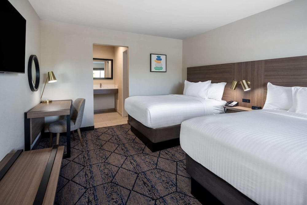 Ramada by Wyndham Modesto Yosemite Area - photo 21