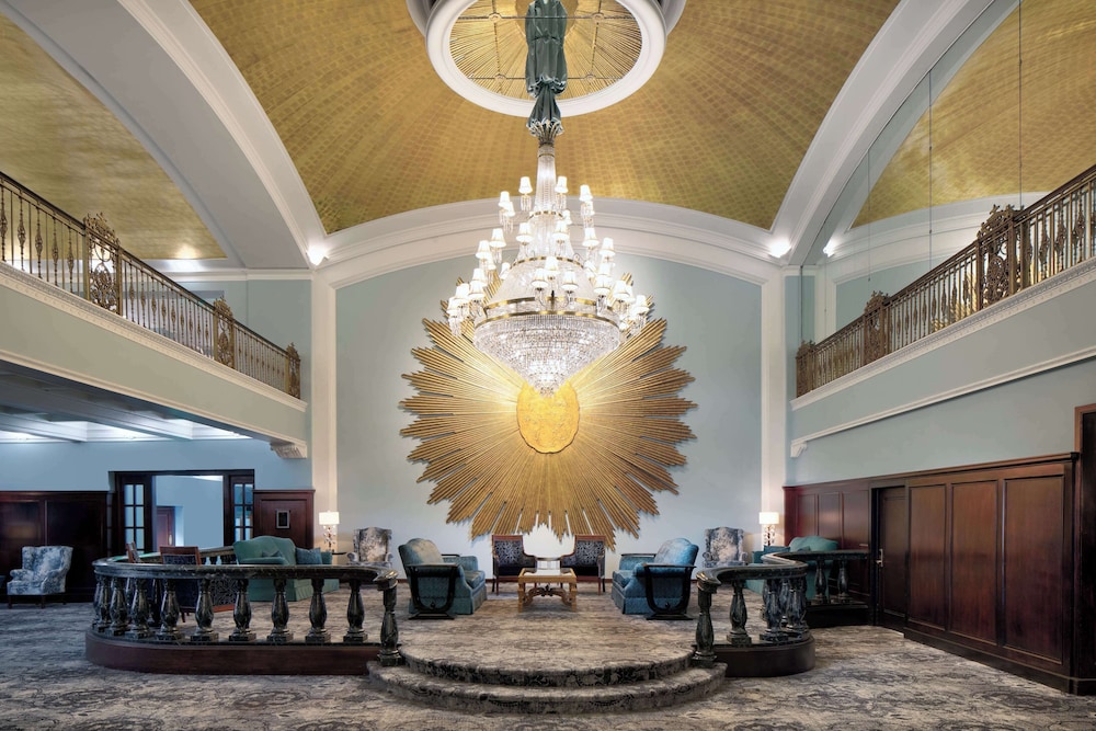 Amway Grand Plaza Curio Collection by Hilton - photo 6
