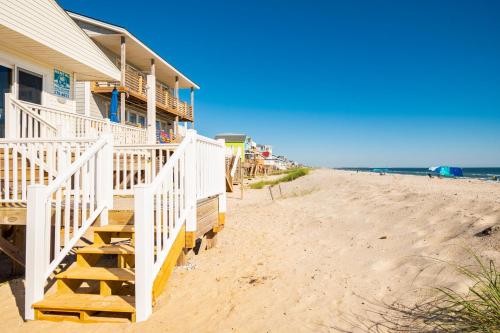 Lisa Lu by Oak Island Accommodations - photo 9