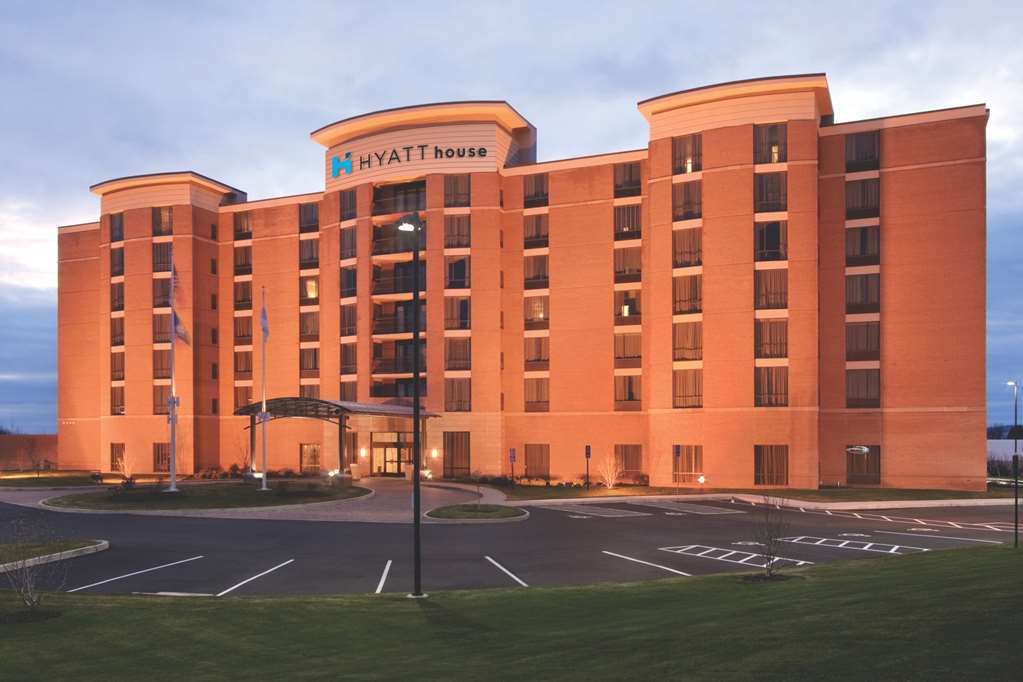 HYATT house Hartford North Windsor - photo 2