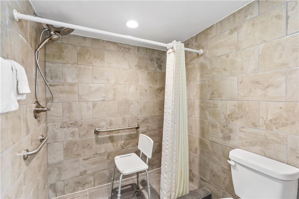 Americas Best Value Inn & Suites Williamstown - photo 26