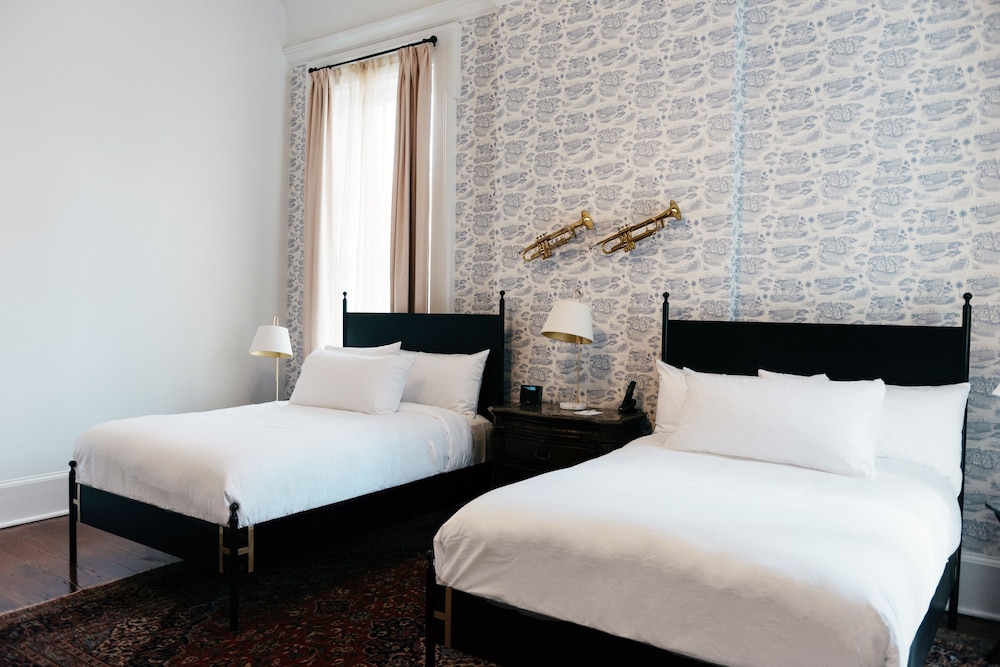 Henry Howard Hotel - photo 5