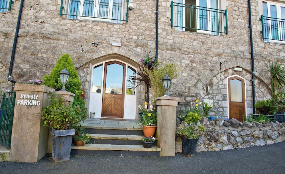 Patricks Boathouse in Swansea, United Kingdom