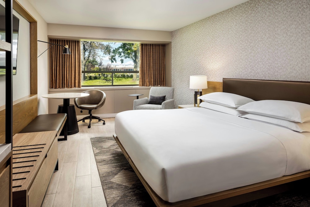 Sheraton Montreal Airport Hotel — Dorval