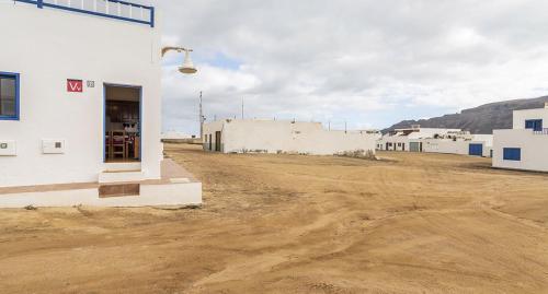 El Sombrerito 6 in Unknown City, Spain