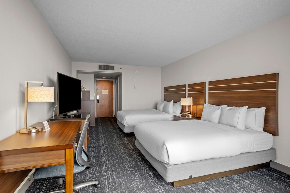 DoubleTree by Hilton Atlantic Beach Oceanfront - photo 6