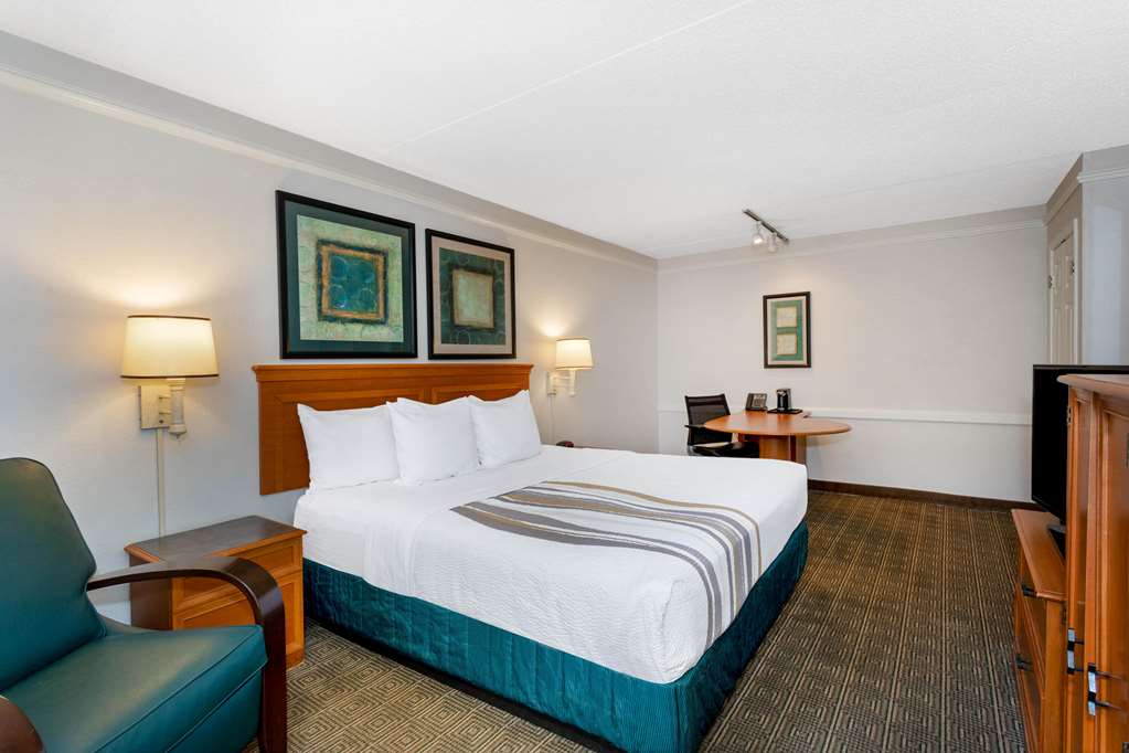 La Quinta Inn by Wyndham Tallahassee North - photo 51