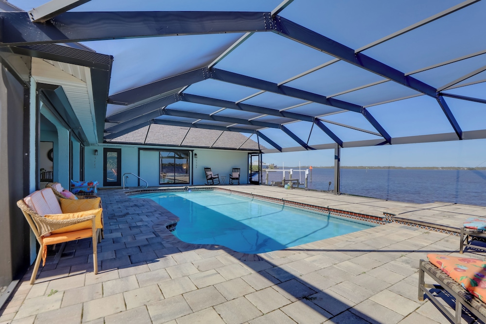 Riverfront Gem w Hot Tub & Pool in Port Charlotte in Port Charlotte, United States