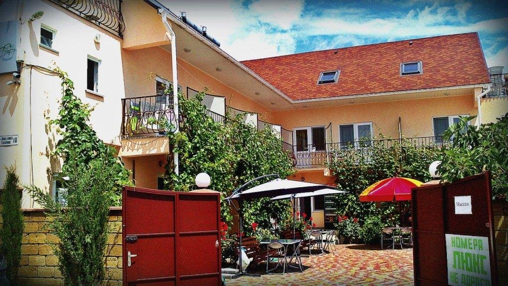 Kiparis Hotel - last minute hotel in Sudak