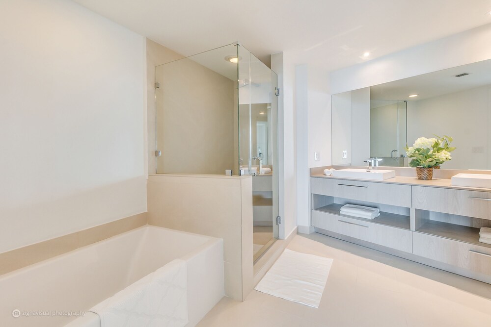Contemporary Beach Resort Condos - photo 130