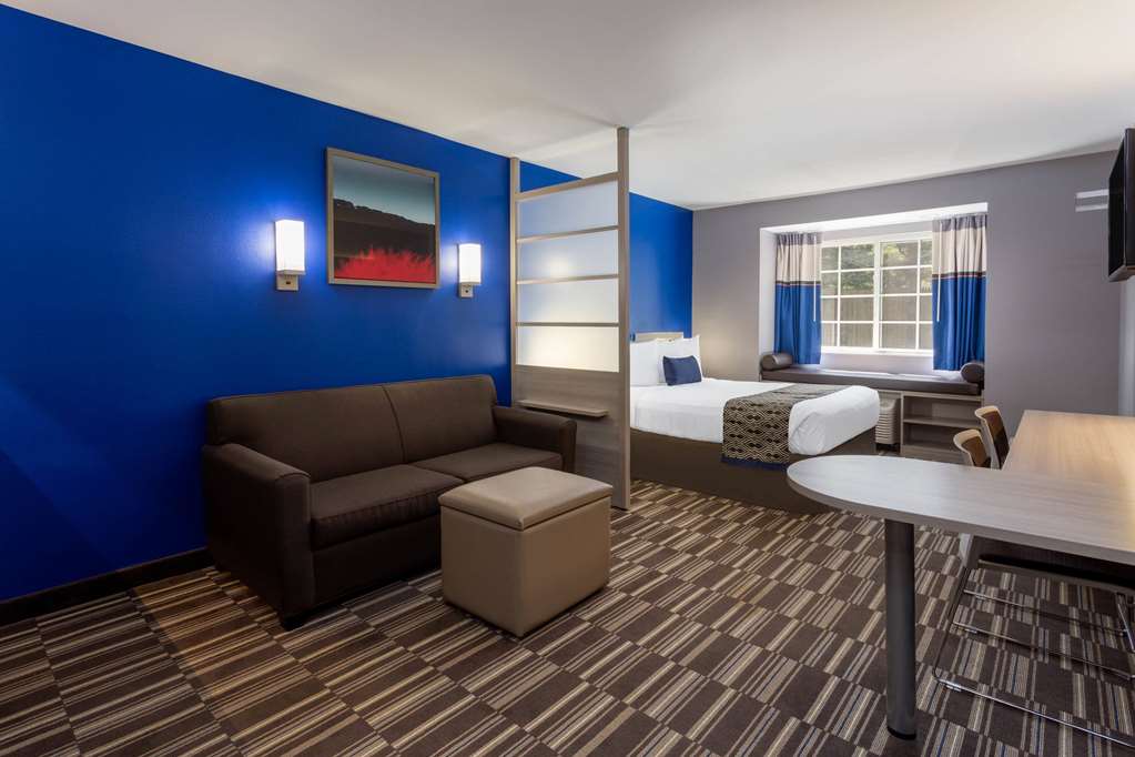 Microtel Inn & Suites by Wyndham Bethel Danbury - photo 12