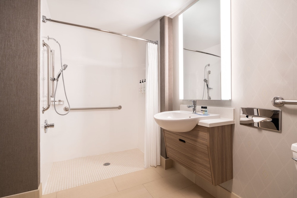 SpringHill Suites by Marriott West Mifflin - photo 11